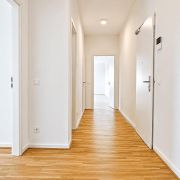 ostforum_leipzig-wohnung_mieten-pisa-flur