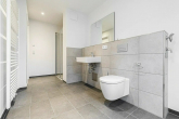 Referenzbild - I Dachgeschoss-Traum – 3-RW im Neubau mit Terrasse I Parkett I 2 Bäder I Einbauküche möglich I TG-SP I