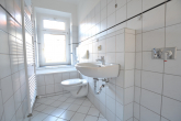 Bad - I Top 1,5-RW I Laminat I Wannenbad I unweit vom Auensee I Stellplatzanmietung möglich I