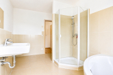 Bad - I großzügige 2-RW I Balkon I Wanne und Dusche I Fussbodenheizung I Klimaanlage I