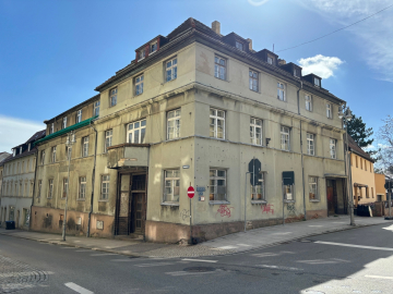unsaniertes Bankhaus – denkmalgeschütztes Wohn- und Geschäftsgebäude in City-Lage von Altenburg, 04600 Altenburg, Mehrfamilienhaus