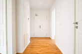Flur - I Top 2-RW I Balkon I Einbauküche I Parkett I Stellplatz I