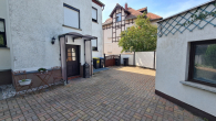 Hofbereich - I Familien- und Mehrgenerationenhaus mit Traumgarten | Ruhe und Natur | Garage vorhanden I
