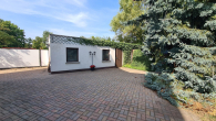 Hofbereich - I Familien- und Mehrgenerationenhaus mit Traumgarten | Ruhe und Natur | Garage vorhanden I