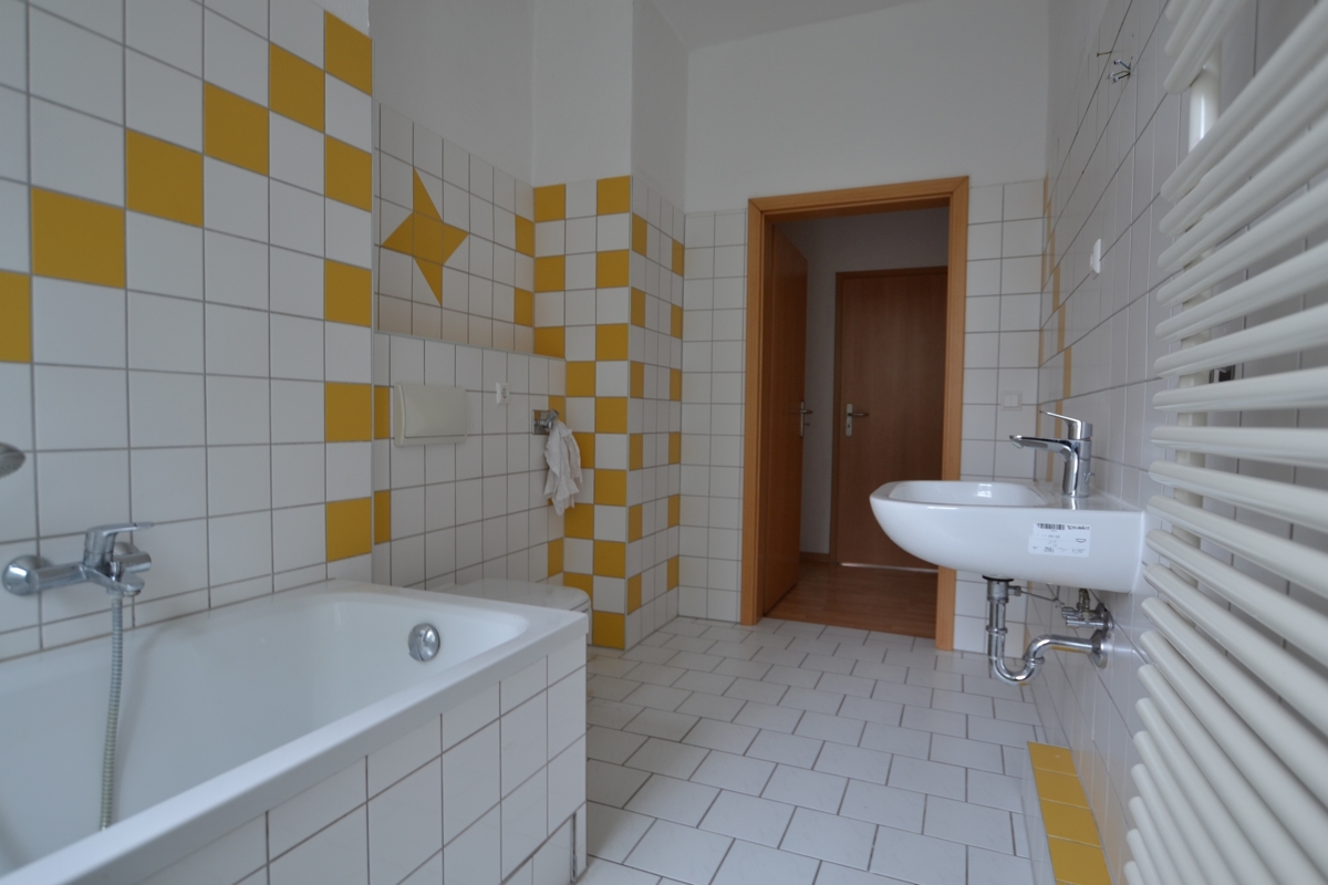 I Gemütliche 2-RW I ruhige und grüne Wohnlage I Laminatboden I Wannenbad I - Photo 4