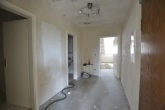 Flur - I IN RENOVIERUNG I Neubau-Wohnung in Gohlis I Aufzug I Wannenbad I offener Küchenbereich I TG Stellplatz I