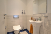 Gäste-WC - I WOHNEN im ZENTRUM I Einbauküche I Wanne u. Dusche I Lift I