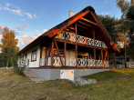Hausansicht 2 - Ferienhaus in Nähe zur Ostsee! Tolles Reetdachhaus in Polen direkt im Gardna Park