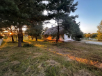 Blick auf das Grundstück - Ferienhaus in Nähe zur Ostsee! Tolles Reetdachhaus in Polen direkt im Gardna Park