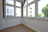 Wintergarten - || 3-RW mit Wintergarten | Wannenbad | Laminat |
